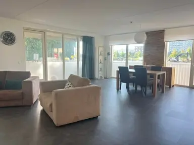 107m2 flat te huur voor 2500€/maand in Bing Crosbypad, Utrecht