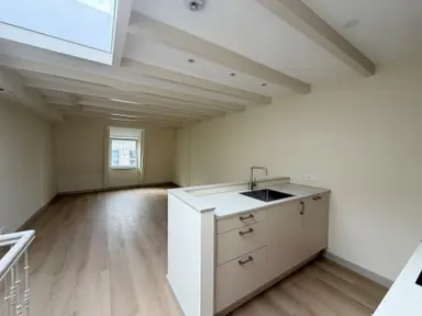 50m2 apartment to rent for 1795€/month in Oude Binnenweg 105, Rotterdam