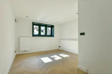 80m2 apartment to rent for 4850€/month in Van Breestraat, Amsterdam