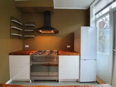 123m2 flat to rent for 3100€/month in Admiraal De Ruijterweg, Amsterdam