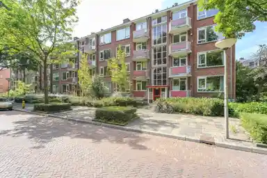 53m2 apartment to rent for 932.93€/month in Van Beresteynstraat 51, Delft