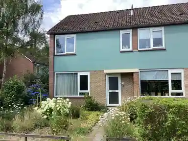 161m2 house to rent for 764.14€/month in Hunsingostraat 13, Assen