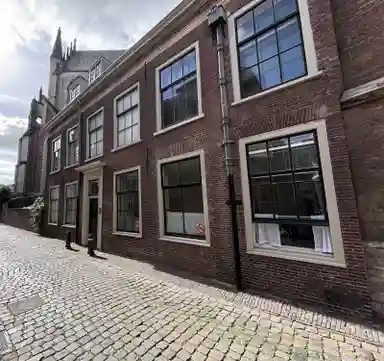21m2 studio à louer pour 666€/mois à Middelweg, Leiden
