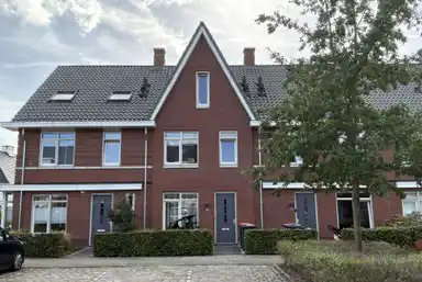 128m2 maison à louer pour 1580€/mois à Willy den Oudenstraat 19, Tilburg