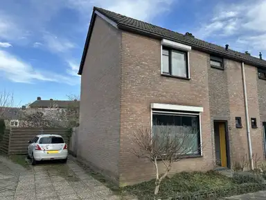 89m2 huis te huur voor 1375€/maand in Akeleistraat, Maastricht