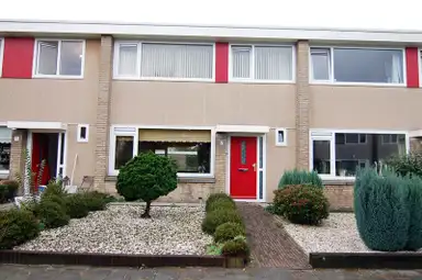 m2 maison à louer pour 845.44€/mois à Thomas van Aquinostraat 43, Apeldoorn