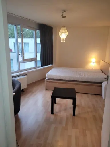 16m2 room to rent for 750€/month in Brede Hilledijk, Rotterdam