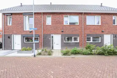 138m2 house to rent for 1790€/month in Banierstraat 15, 's-Heer Arendskerke
