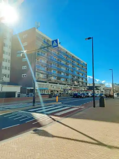 100m2 apartment to rent for 2500€/month in Parallel Boulevard 258, Noordwijk
