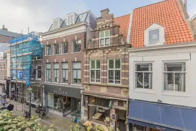 91m2 apartment to rent for 2465€/month in Warmoesstraat 20, Haarlem