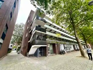 32m2 apartment to rent for 932.93€/month in Ruys de Beerenbrouckstraat 21B, Amsterdam