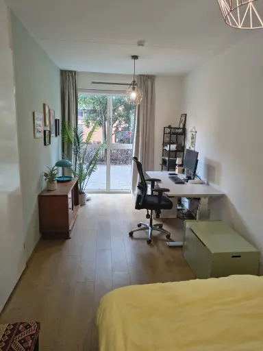 135m2 apartment to rent for 2300€/month in Dreves Uitterdijkstraat, The Hague