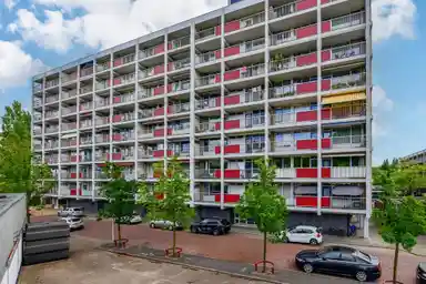 110m2 Appartement à louer pour 2750€/mois à Bankrashof, Amstelveen