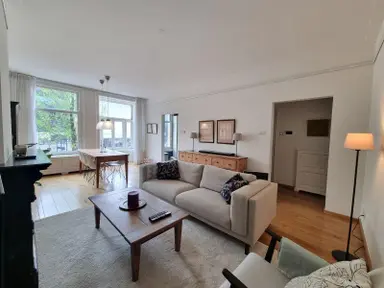 100m2 Appartement te huur voor 3875€/maand in Van Baerlestraat, Amsterdam