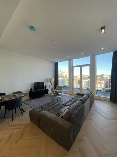 85μ² Διαμέρισμα προς ενοικίαση για 2400€/μήνα σε Damsterdiep, Groningen