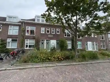 84m2 Appartement à louer pour 1120€/mois à Koninginnelaan, Groningen
