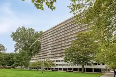 105m2 Appartamento in affitto per 3200€/mese a Arent Janszoon Ernststraat 91, Amsterdam