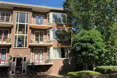 58m2 apartment to rent for 1015€/month in Honingboomstraat, Leeuwarden