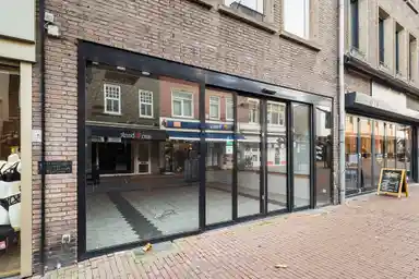 142m2 flat to rent for 1800€/month in Ameidestraat 13, Helmond