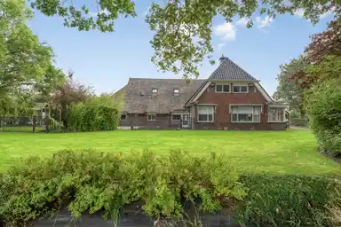 343m2 house to rent for 3000€/month in Terheijlsterweg 51, Nieuw-Roden