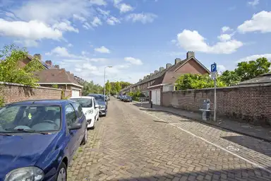m2 house to rent for 932.93€/month in Houtmanstraat 61, Breda