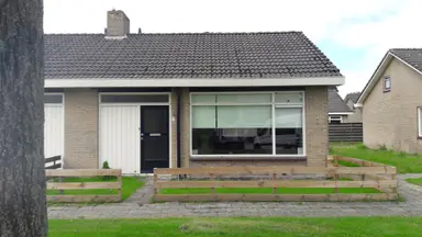 m2 house to rent for 646.51€/month in W Kroesestrjitte 7, Sexbierum