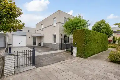 68m2 house to rent for 2500€/month in Rotterdam