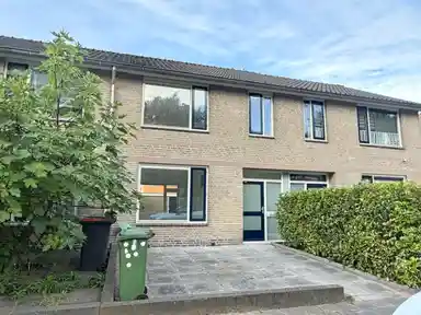 113m2 house to rent for 1525€/month in Spreeuwenstraat 30, Amersfoort