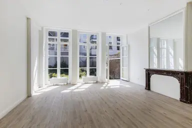 118m2 apartment to rent for 2720€/month in Lange Voorhout 21, The Hague