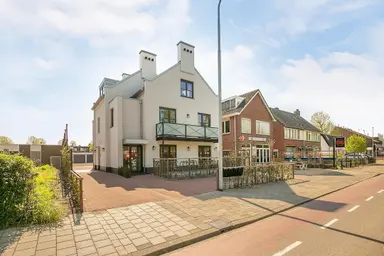 56m2 apartment to rent for 1825€/month in Hoofdweg, Nieuw-Vennep