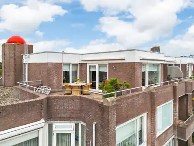 85m2 apartment to rent for 1995€/month in Stationsweg, Hoorn