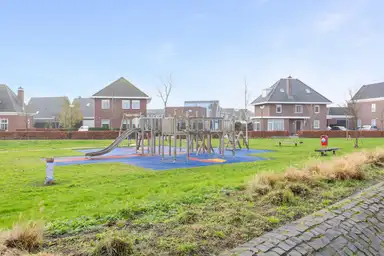 122m2 house to rent for 1750€/month in Zeepkruidstraat, Lelystad