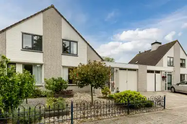 133m2 house to rent for 2100€/month in Rondeel 27, Uden