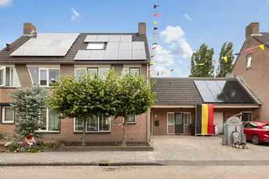 185m2 huis te huur voor 2250€/maand in Uitkruier, Heukelum