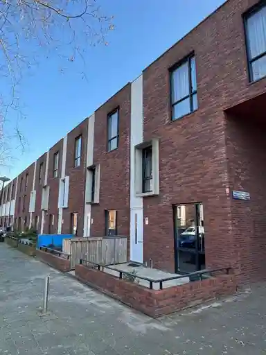 140m2 house to rent for 2450€/month in Bogotástraat, The Hague