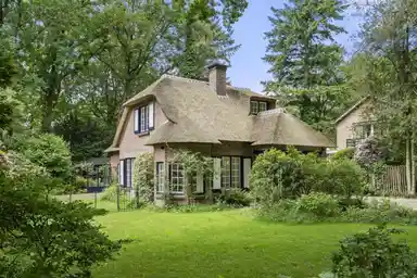 124m2 huis te huur voor 3000€/maand in Bennekomseweg, Ede
