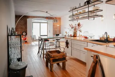 144m2 studio te huur voor 2490€/maand in Handelsplein 37, Rotterdam