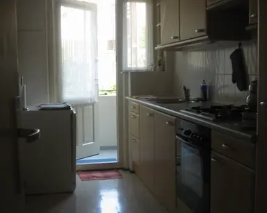 95m2 house to rent for 950€/month in Juliana van Stolberglaan, The Hague
