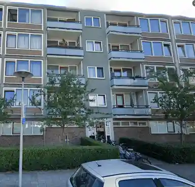 100m2 apartment to rent for 1228€/month in Van Eechoudlaan, Utrecht