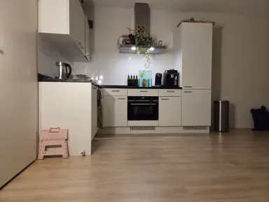 120m2 Chambre à louer pour 1050€/mois à Louise Henriëttestraat, The Hague