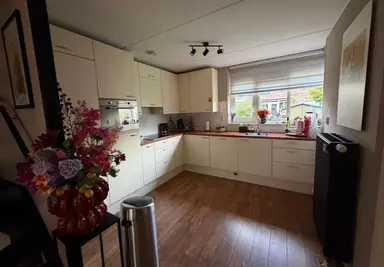 85m2 Chambre à louer pour 1225€/mois à Klokgevel, Assendelft