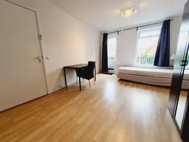 25m2 Chambre à louer pour 835€/mois à Hoge Zand, The Hague
