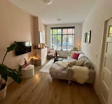 m2 flat to rent for 1850€/month in Helper Westsingel, Groningen