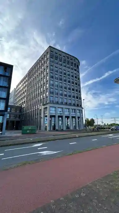 53m2 apartment to rent for 1159€/month in Cas Oorthuyskade, Amsterdam