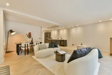 103m2 flat to rent for 2950€/month in Dokter Van Peltlaan 10A, Bergen