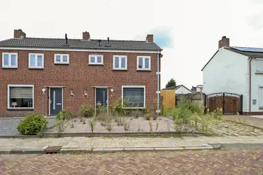 53m2 maison à louer pour 713.02€/mois à Poppestraat 35, St. Willebrord