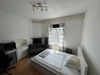 17m2 Chambre à louer pour 740€/mois à Stil Gezicht, Delft