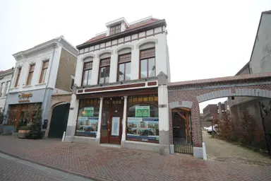 144m2 apartment to rent for 1465€/month in Raadhuisstraat 57, Roosendaal