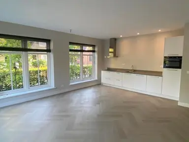 70m2 apartment to rent for 1750€/month in Raadhuisstraat, Landsmeer