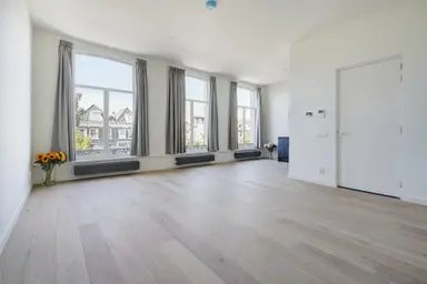 85μ² Διαμέρισμα προς ενοικίαση για 2750€/μήνα σε Mauritskade 57, The Hague
